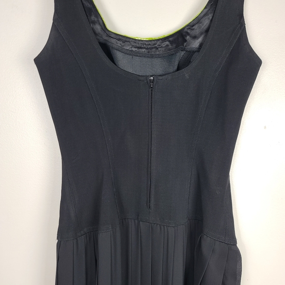 Vintage Cache Black Sequin Bodice & Accordion Pleat Georgette Split Maxi Dress - Picture 6 of 16